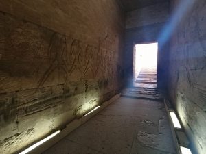 Dendera und Abydos Tagestour