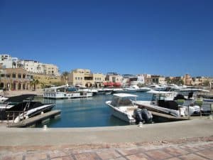 Ab Safaga Hafen El Gouna Stadtrundfahrt Private Tour