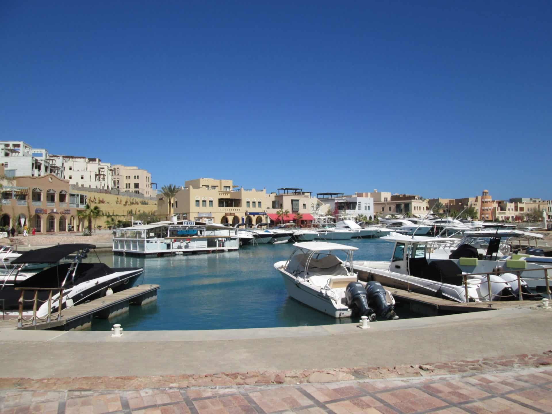 Ab Safaga Hafen El Gouna Stadtrundfahrt Private Tour